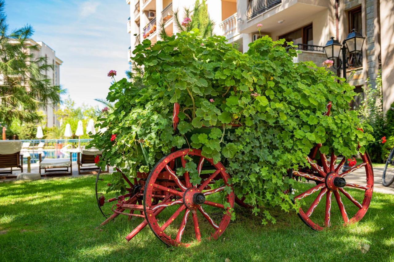 Menada Apartments In Cascadas Sunny Beach Esterno foto