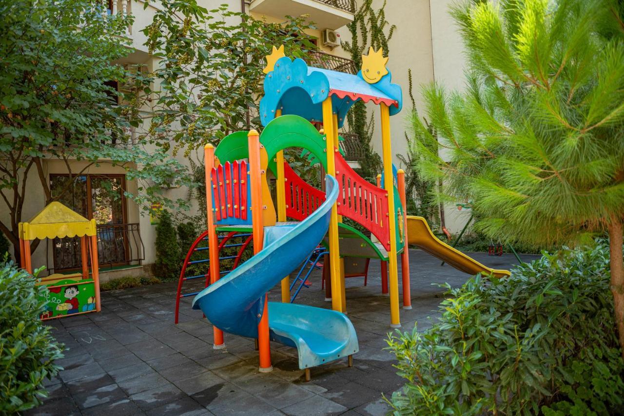 Menada Apartments In Cascadas Sunny Beach Esterno foto